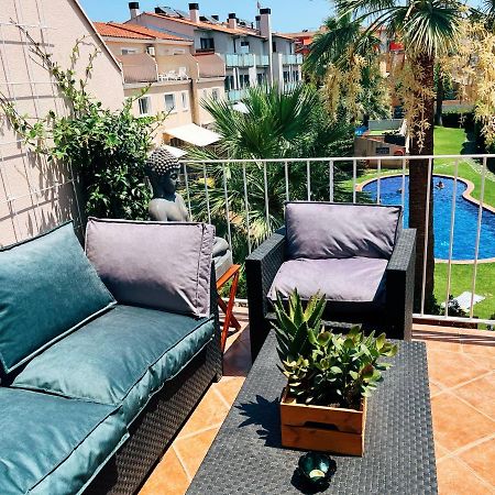 Cheerful Townhouse Center Sitges 5 Bedrooms Pool And Terrace מראה חיצוני תמונה